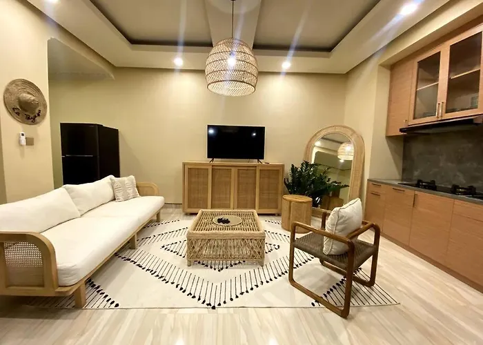 Cozy 3 Bedroom In Villa